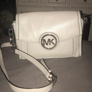 BRAND NEW MK PURSE